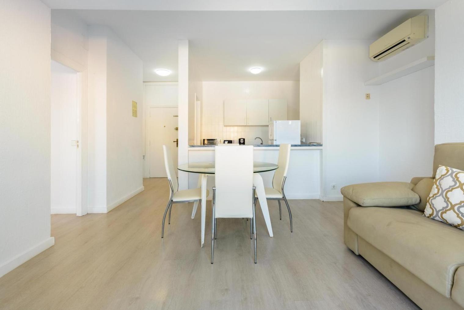 Jacaranda Apartments & Studios Es Cana Szoba fotó