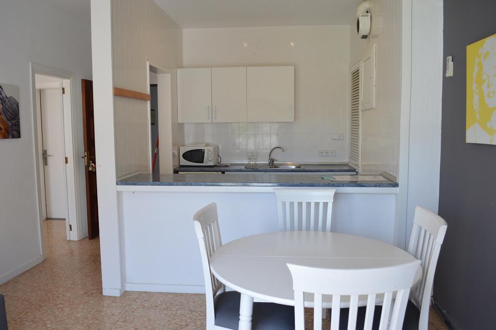 Jacaranda Apartments & Studios Es Cana Kültér fotó