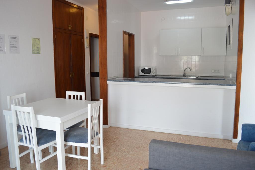 Jacaranda Apartments & Studios Es Cana Kültér fotó