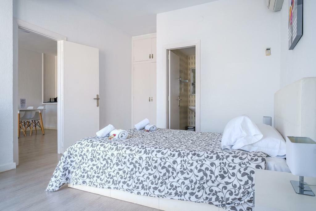 Jacaranda Apartments & Studios Es Cana Kültér fotó