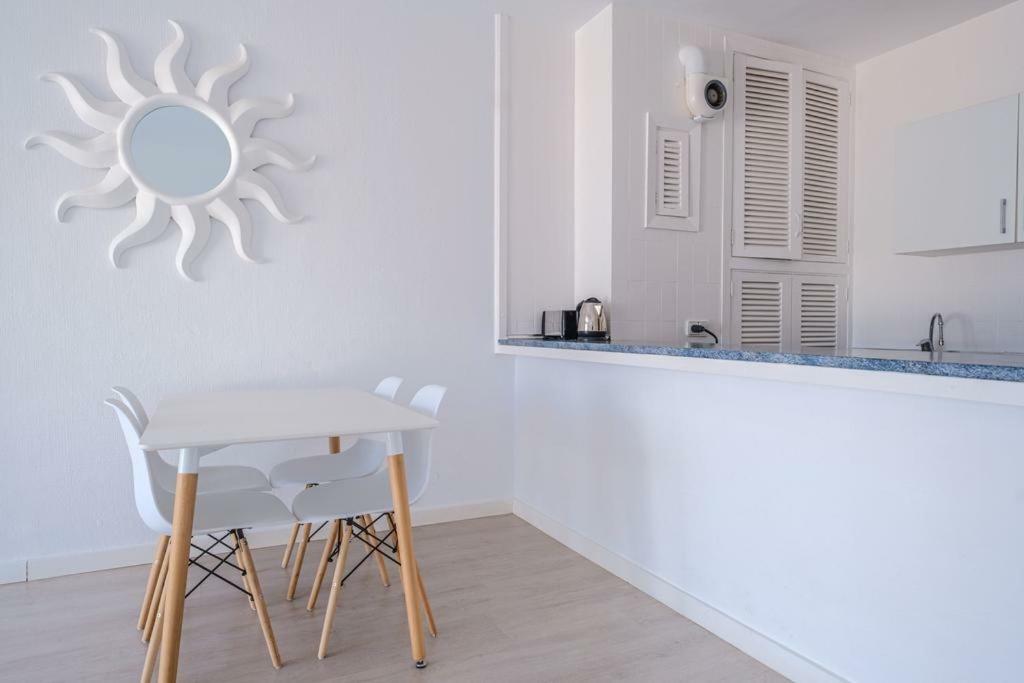 Jacaranda Apartments & Studios Es Cana Kültér fotó
