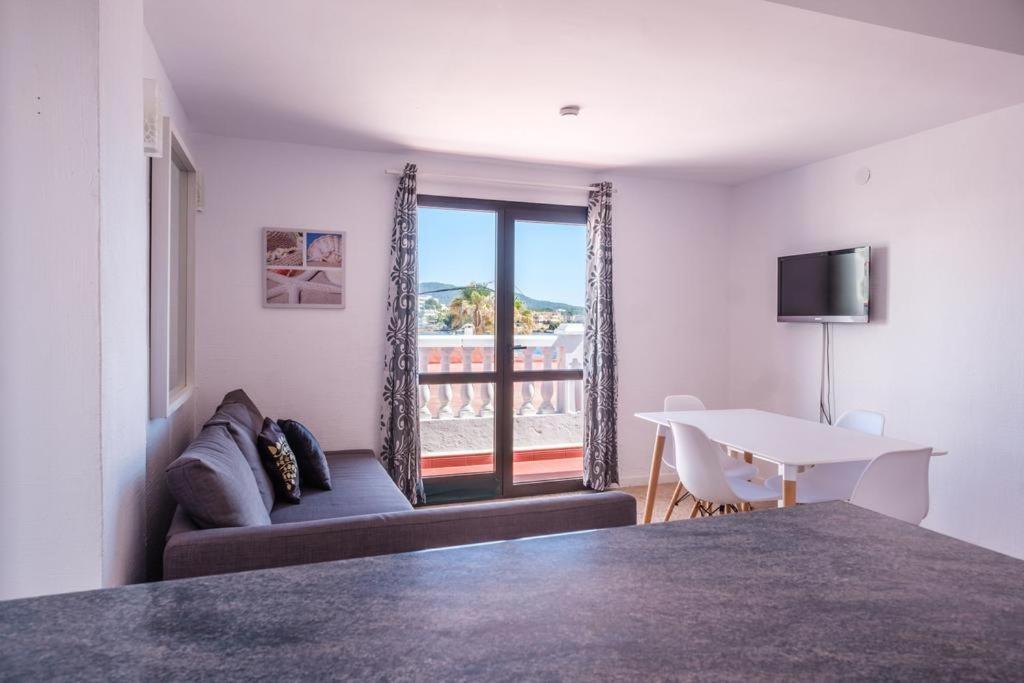 Jacaranda Apartments & Studios Es Cana Kültér fotó